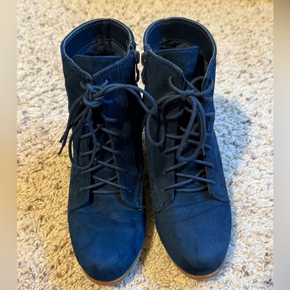 Faux Suede‎ Lace Up Wedge Booties 9 navy blue